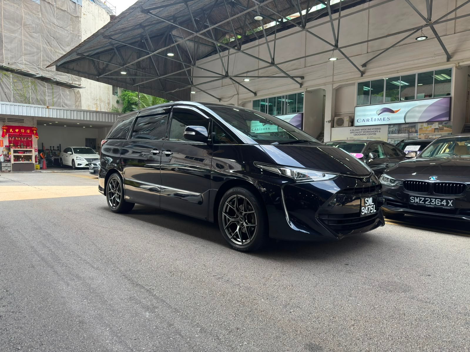 Used Toyota Estima Aeras Premium 2.4 for sale in Singapore
